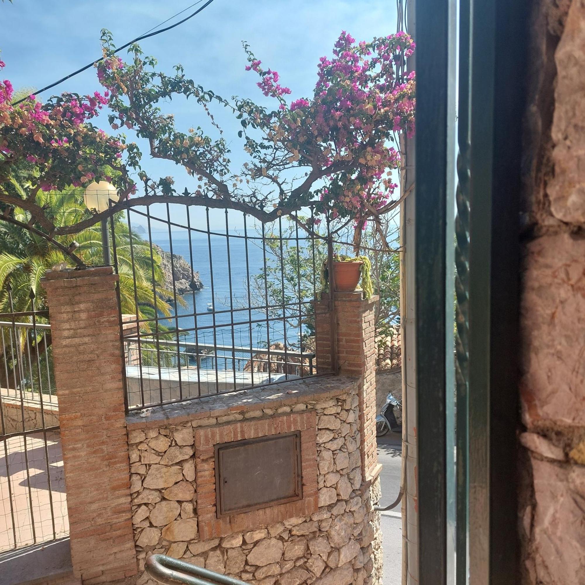 Coco Apartments Taormina Exterior foto